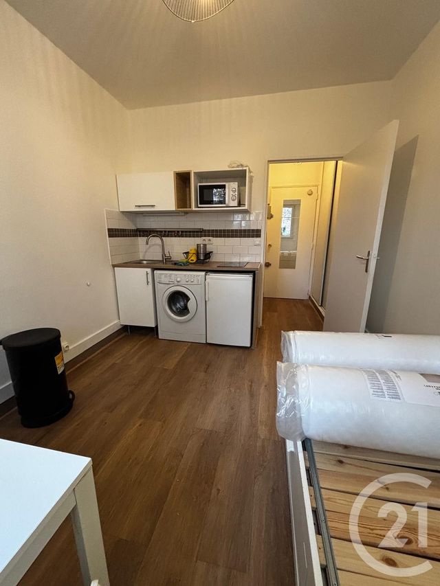 Appartement F1 à louer - 1 pièce - 15.0 m2 - CHOISY LE ROI - 94 - ILE-DE-FRANCE - Century 21 Acv