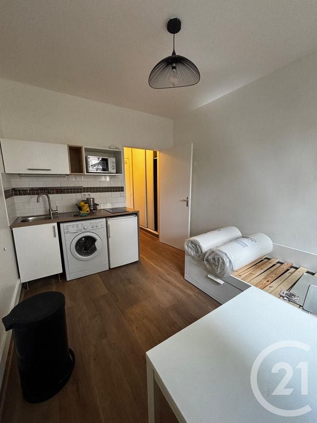 Appartement F1 à louer - 1 pièce - 15.0 m2 - CHOISY LE ROI - 94 - ILE-DE-FRANCE - Century 21 Acv
