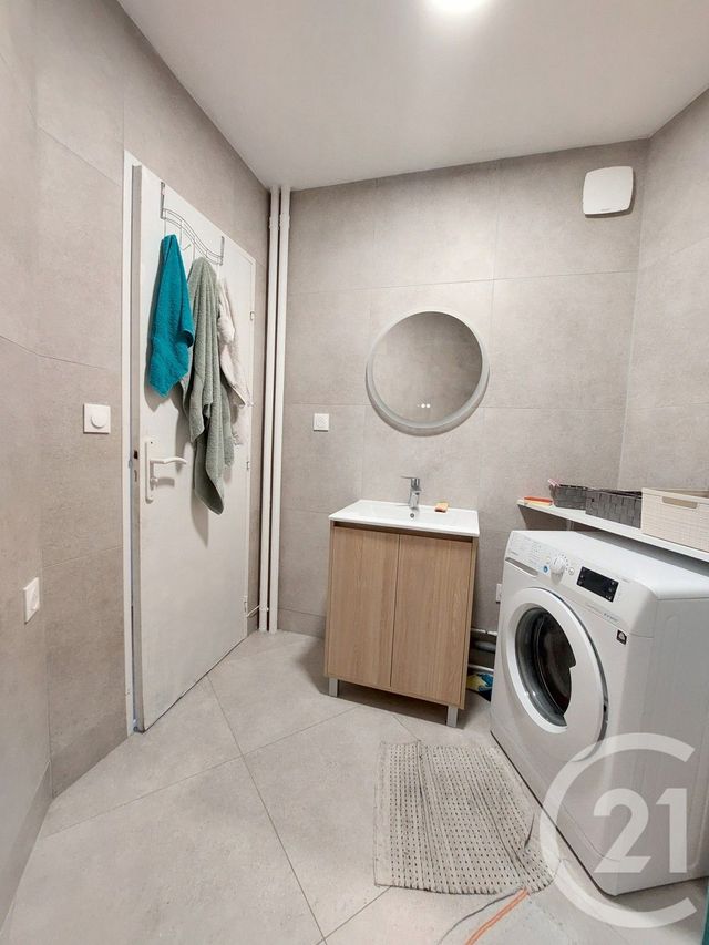 Appartement F3 à louer - 3 pièces - 60.0 m2 - CRETEIL - 94 - ILE-DE-FRANCE - Century 21 Acv