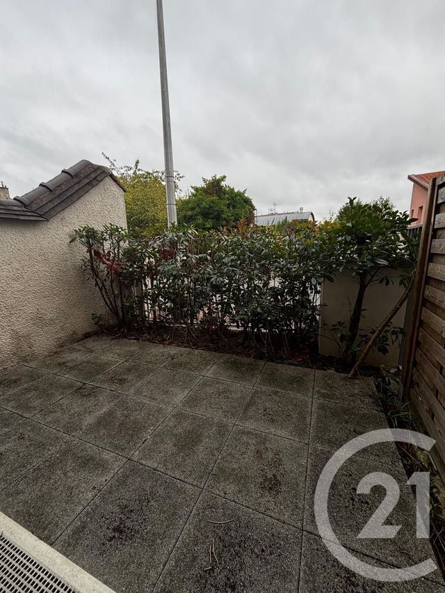 Appartement F1 à louer - 1 pièce - 22.4 m2 - CRETEIL - 94 - ILE-DE-FRANCE - Century 21 Acv