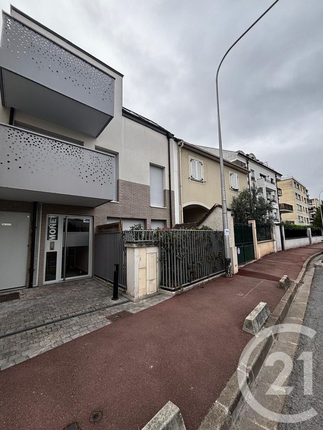 Appartement F1 à louer - 1 pièce - 22.4 m2 - CRETEIL - 94 - ILE-DE-FRANCE - Century 21 Acv