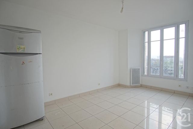 Appartement F1 à louer - 1 pièce - 22.68 m2 - VITRY SUR SEINE - 94 - ILE-DE-FRANCE - Century 21 Acv