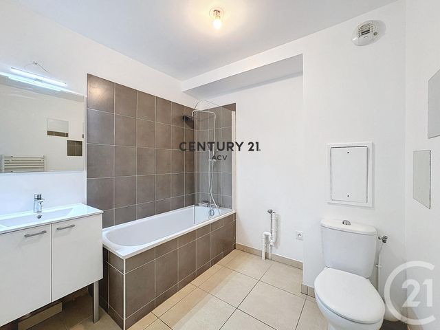 Appartement F4 à vendre - 4 pièces - 60.11 m2 - CHOISY LE ROI - 94 - ILE-DE-FRANCE - Century 21 Acv