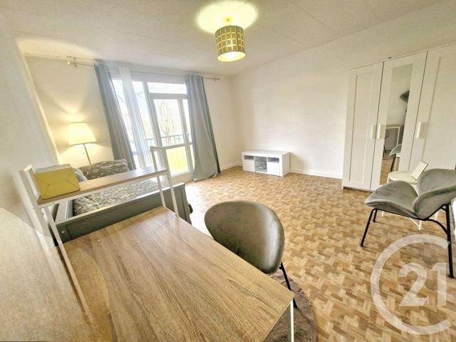 Appartement F2 à louer - 2 pièces - 48.34 m2 - CRETEIL - 94 - ILE-DE-FRANCE - Century 21 Acv