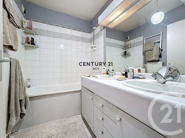 Appartement F3 à vendre - 3 pièces - 76.75 m2 - MAISONS ALFORT - 94 - ILE-DE-FRANCE - Century 21 Acv