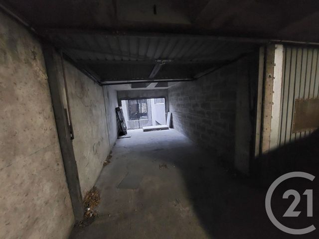 parking à louer - 12.7 m2 - CHOISY LE ROI - 94 - ILE-DE-FRANCE - Century 21 Acv