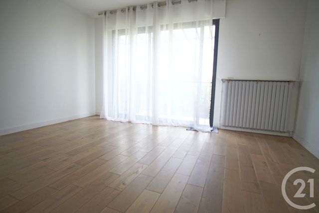 Appartement F4 à louer - 4 pièces - 112.22 m2 - CHOISY LE ROI - 94 - ILE-DE-FRANCE - Century 21 Acv