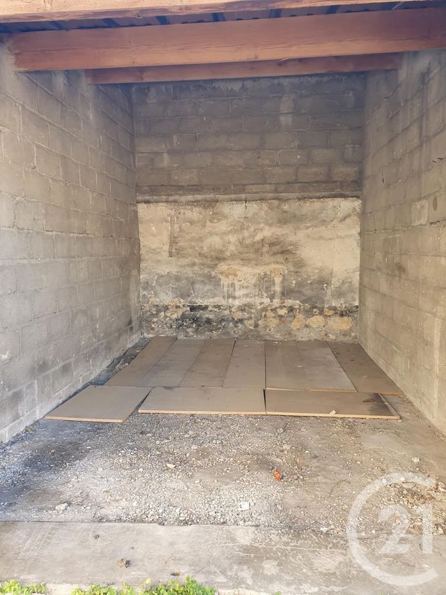 parking à louer - 14.0 m2 - CHOISY LE ROI - 94 - ILE-DE-FRANCE - Century 21 Acv