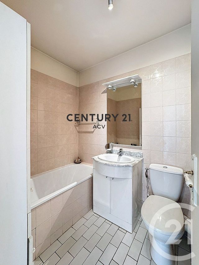 Afficher la photo en grand Appartement à vendre - 4 pièces - 83.17 m2 - MAISONS ALFORT - 94 - ILE-DE-FRANCE - Century 21 Acv