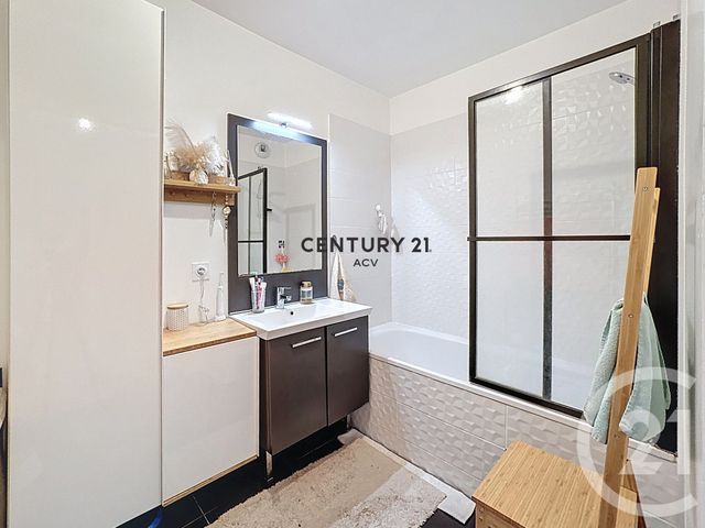 Appartement F3 à vendre - 3 pièces - 55.18 m2 - MAISONS ALFORT - 94 - ILE-DE-FRANCE - Century 21 Acv