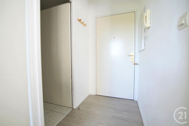 Appartement F1 à louer - 1 pièce - 25.36 m2 - CRETEIL - 94 - ILE-DE-FRANCE - Century 21 Acv