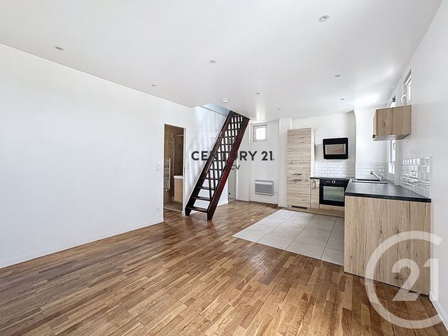 Appartement Duplex à vendre - 3 pièces - 44.02 m2 - VILLEJUIF - 94 - ILE-DE-FRANCE - Century 21 Acv