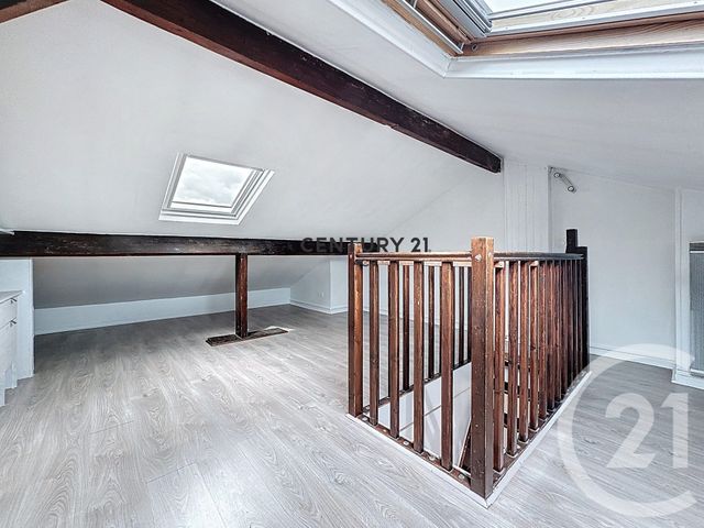 Appartement Duplex à vendre - 3 pièces - 44.02 m2 - VILLEJUIF - 94 - ILE-DE-FRANCE - Century 21 Acv