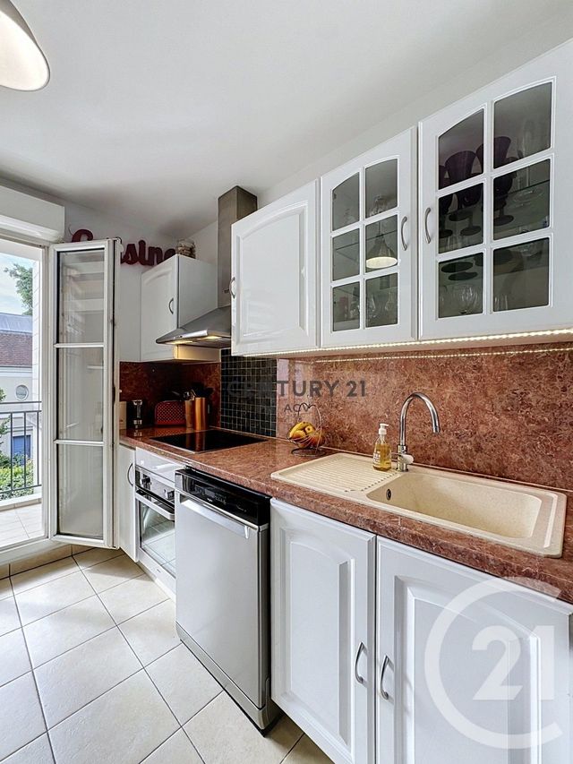 Appartement à vendre - 3 pièces - 62.32 m2 - MAISONS ALFORT - 94 - ILE-DE-FRANCE - Century 21 Acv