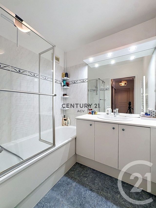 Appartement à vendre - 3 pièces - 62.32 m2 - MAISONS ALFORT - 94 - ILE-DE-FRANCE - Century 21 Acv