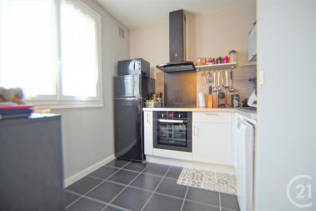 Afficher la photo en grand Appartement F1 à louer - 1 pièce - 33.18 m2 - ABLON SUR SEINE - 94 - ILE-DE-FRANCE - Century 21 Acv