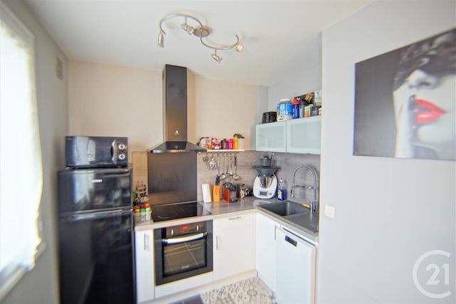 Afficher la photo en grand Appartement F1 à louer - 1 pièce - 33.18 m2 - ABLON SUR SEINE - 94 - ILE-DE-FRANCE - Century 21 Acv