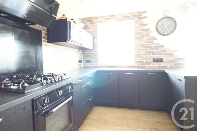 Afficher la photo en grand Appartement F3 à louer - 3 pièces - 73.87 m2 - CHOISY LE ROI - 94 - ILE-DE-FRANCE - Century 21 Acv