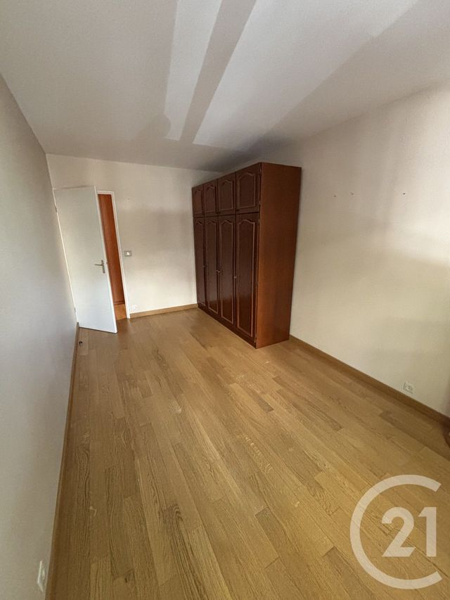 Appartement F3 à louer - 3 pièces - 70.4 m2 - CRETEIL - 94 - ILE-DE-FRANCE - Century 21 Acv