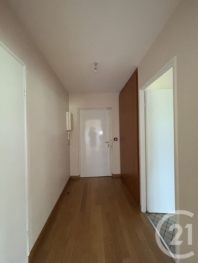 Appartement F3 à louer - 3 pièces - 70.4 m2 - CRETEIL - 94 - ILE-DE-FRANCE - Century 21 Acv