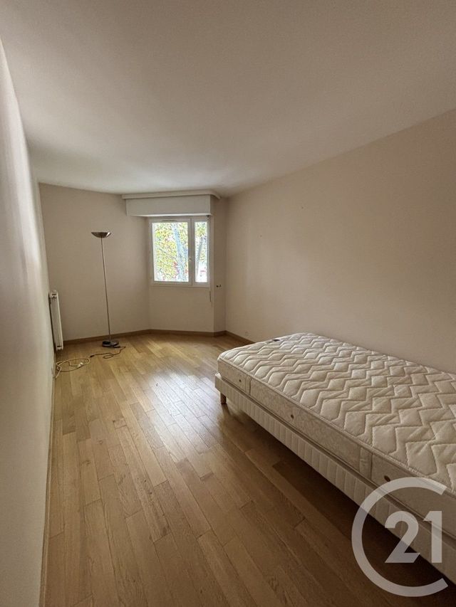 Appartement F3 à louer - 3 pièces - 70.4 m2 - CRETEIL - 94 - ILE-DE-FRANCE - Century 21 Acv