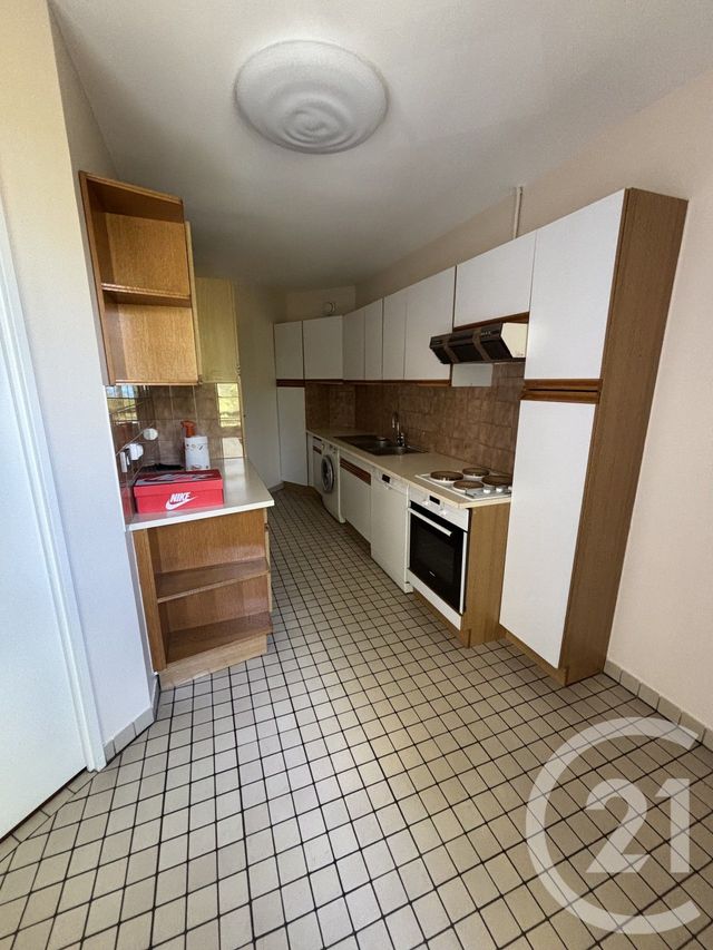 Appartement F3 à louer - 3 pièces - 70.4 m2 - CRETEIL - 94 - ILE-DE-FRANCE - Century 21 Acv