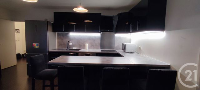 Appartement F3 à louer - 3 pièces - 60.7 m2 - ORLY - 94 - ILE-DE-FRANCE - Century 21 Acv