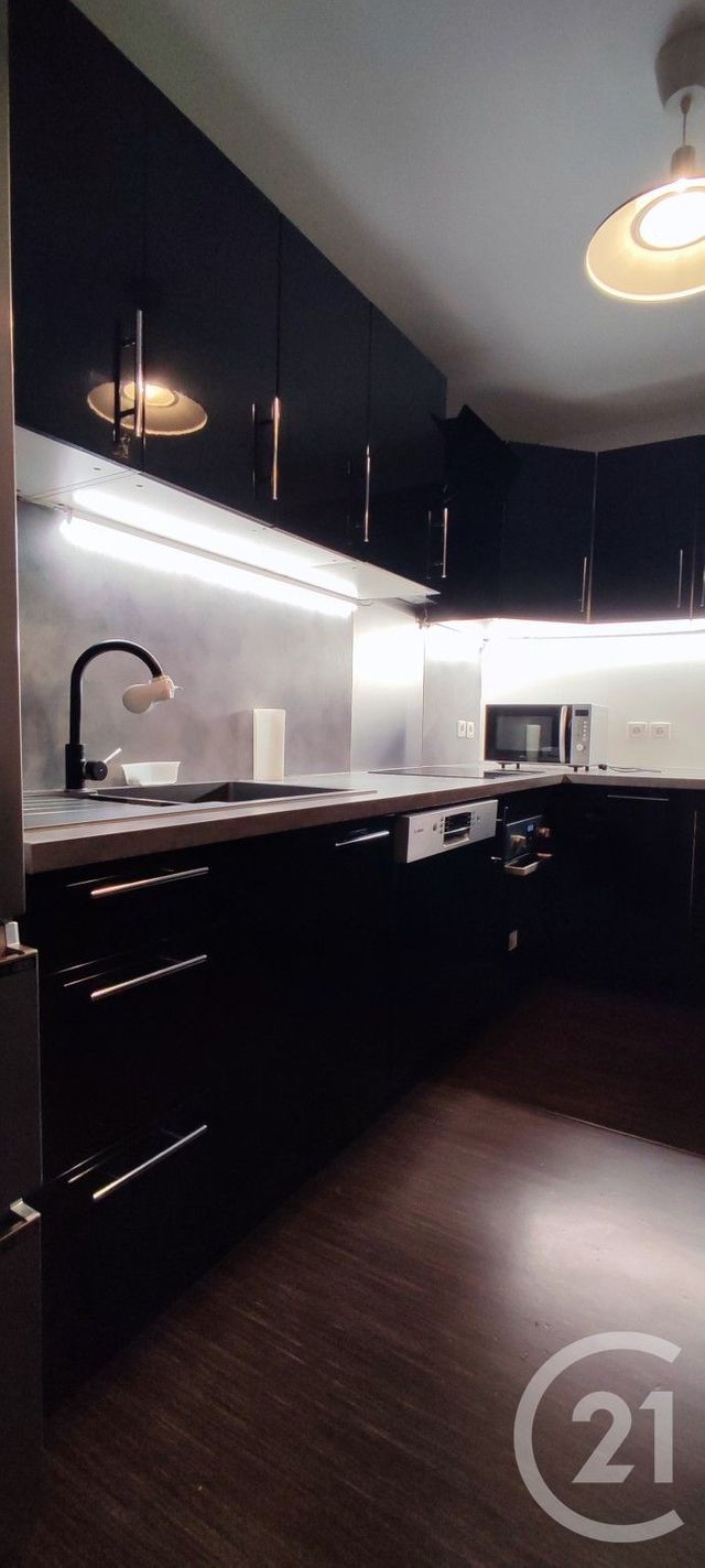 Appartement F3 à louer - 3 pièces - 60.7 m2 - ORLY - 94 - ILE-DE-FRANCE - Century 21 Acv