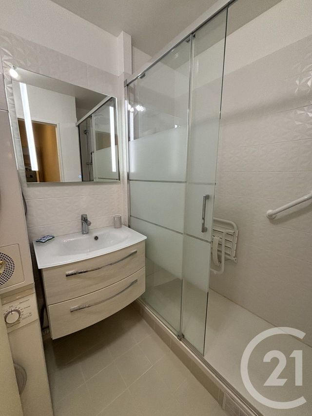 Appartement F3 à louer - 3 pièces - 68.15 m2 - CRETEIL - 94 - ILE-DE-FRANCE - Century 21 Acv