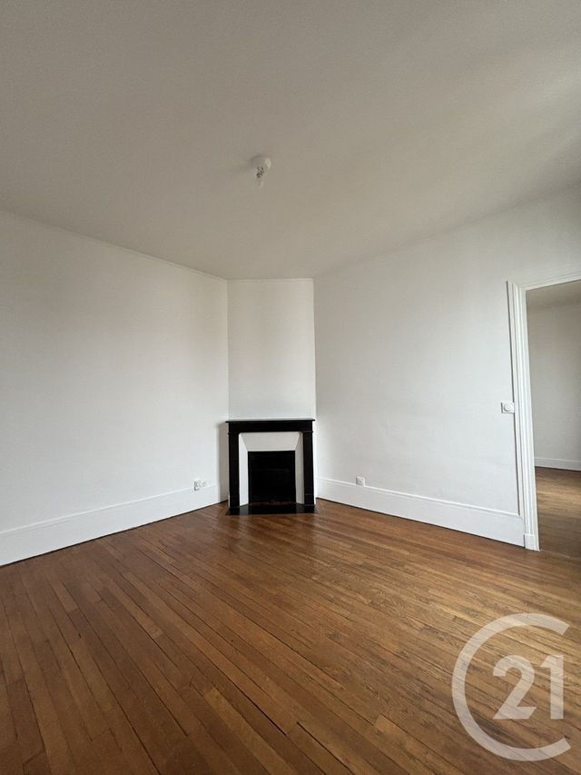 Appartement F3 à louer - 3 pièces - 45.02 m2 - CRETEIL - 94 - ILE-DE-FRANCE - Century 21 Acv