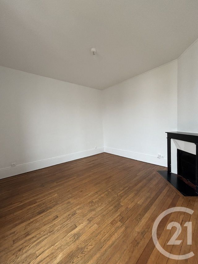 Appartement F3 à louer - 3 pièces - 45.02 m2 - CRETEIL - 94 - ILE-DE-FRANCE - Century 21 Acv