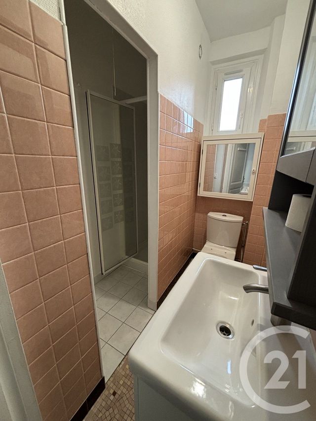 Appartement F3 à louer - 3 pièces - 45.02 m2 - CRETEIL - 94 - ILE-DE-FRANCE - Century 21 Acv