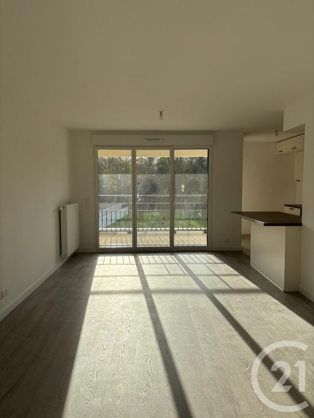 Appartement F3 à louer - 3 pièces - 74.78 m2 - THIAIS - 94 - ILE-DE-FRANCE - Century 21 Acv