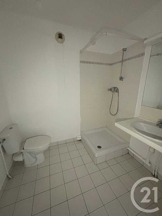 Appartement F1 à louer - 1 pièce - 25.2 m2 - THIAIS - 94 - ILE-DE-FRANCE - Century 21 Acv