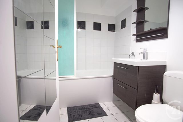 Appartement F1 à louer - 1 pièce - 25.05 m2 - CRETEIL - 94 - ILE-DE-FRANCE - Century 21 Acv