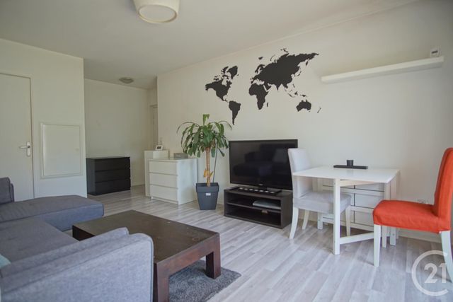 Appartement F2 à louer - 2 pièces - 47.0 m2 - CRETEIL - 94 - ILE-DE-FRANCE - Century 21 Acv