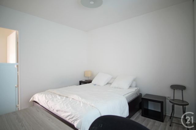 Appartement F2 à louer - 2 pièces - 47.0 m2 - CRETEIL - 94 - ILE-DE-FRANCE - Century 21 Acv