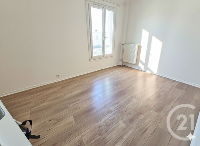 Appartement F3 à louer - 3 pièces - 60.56 m2 - CRETEIL - 94 - ILE-DE-FRANCE - Century 21 Acv