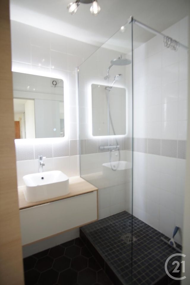 Appartement F2 à louer - 2 pièces - 50.76 m2 - MAISONS ALFORT - 94 - ILE-DE-FRANCE - Century 21 Acv