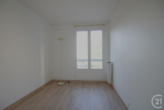 Appartement F3 à louer - 3 pièces - 63.0 m2 - CRETEIL - 94 - ILE-DE-FRANCE - Century 21 Acv