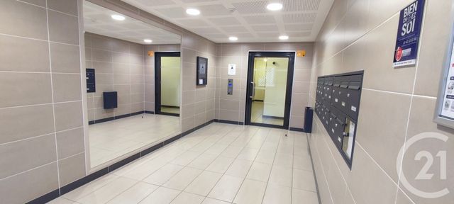 Appartement F3 à louer - 3 pièces - 56.35 m2 - ORLY - 94 - ILE-DE-FRANCE - Century 21 Acv