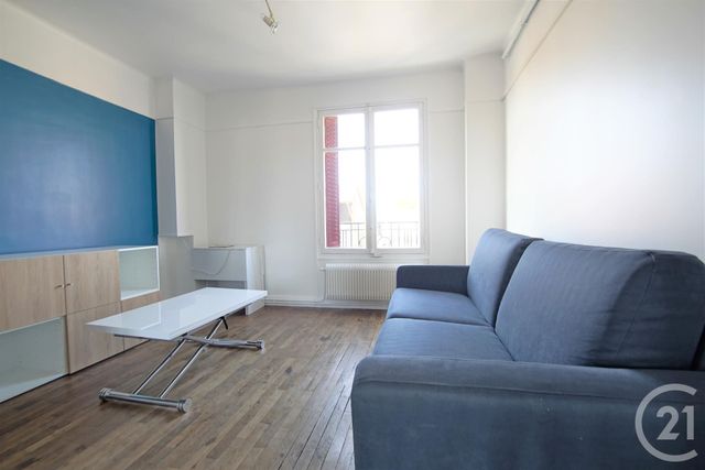 Appartement F1 à louer - 1 pièce - 28.0 m2 - VITRY SUR SEINE - 94 - ILE-DE-FRANCE - Century 21 Acv