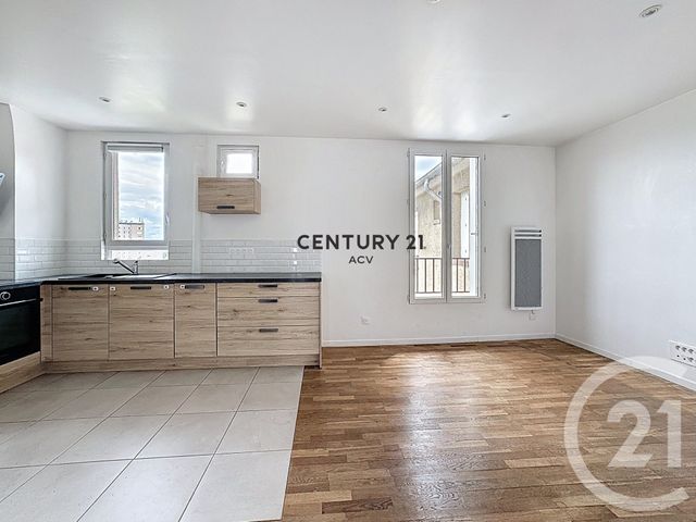 Appartement Duplex à vendre - 3 pièces - 44.02 m2 - VILLEJUIF - 94 - ILE-DE-FRANCE - Century 21 Acv