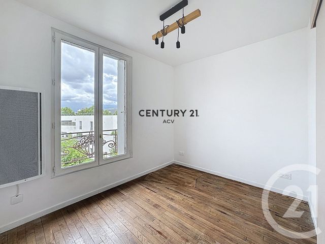 Appartement Duplex à vendre - 3 pièces - 44.02 m2 - VILLEJUIF - 94 - ILE-DE-FRANCE - Century 21 Acv