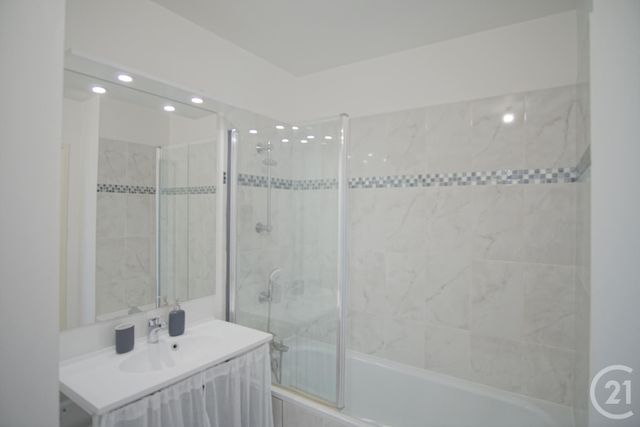 Appartement F2 à louer - 2 pièces - 41.02 m2 - CRETEIL - 94 - ILE-DE-FRANCE - Century 21 Acv