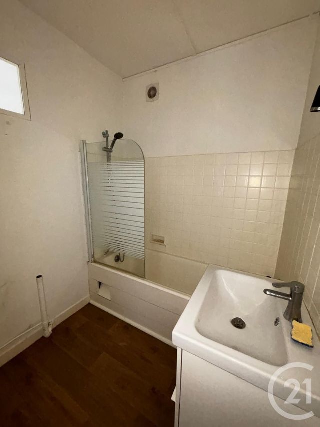 Appartement F3 à louer - 3 pièces - 54.94 m2 - CHOISY LE ROI - 94 - ILE-DE-FRANCE - Century 21 Acv