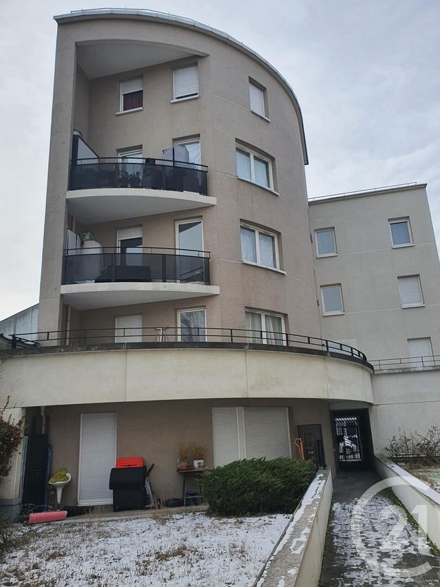 Appartement F2 à louer - 2 pièces - 49.1 m2 - CHOISY LE ROI - 94 - ILE-DE-FRANCE - Century 21 Acv