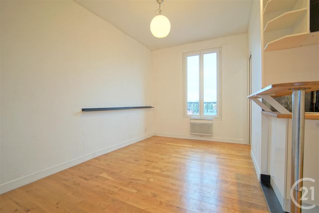 Appartement F2 à louer - 2 pièces - 31.12 m2 - CHOISY LE ROI - 94 - ILE-DE-FRANCE - Century 21 Acv