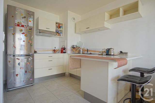 Appartement F2 à louer - 2 pièces - 46.35 m2 - CRETEIL - 94 - ILE-DE-FRANCE - Century 21 Acv