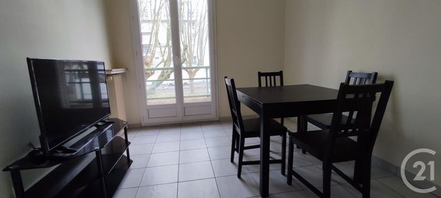 Appartement F4 à louer - 4 pièces - 63.77 m2 - CRETEIL - 94 - ILE-DE-FRANCE - Century 21 Acv
